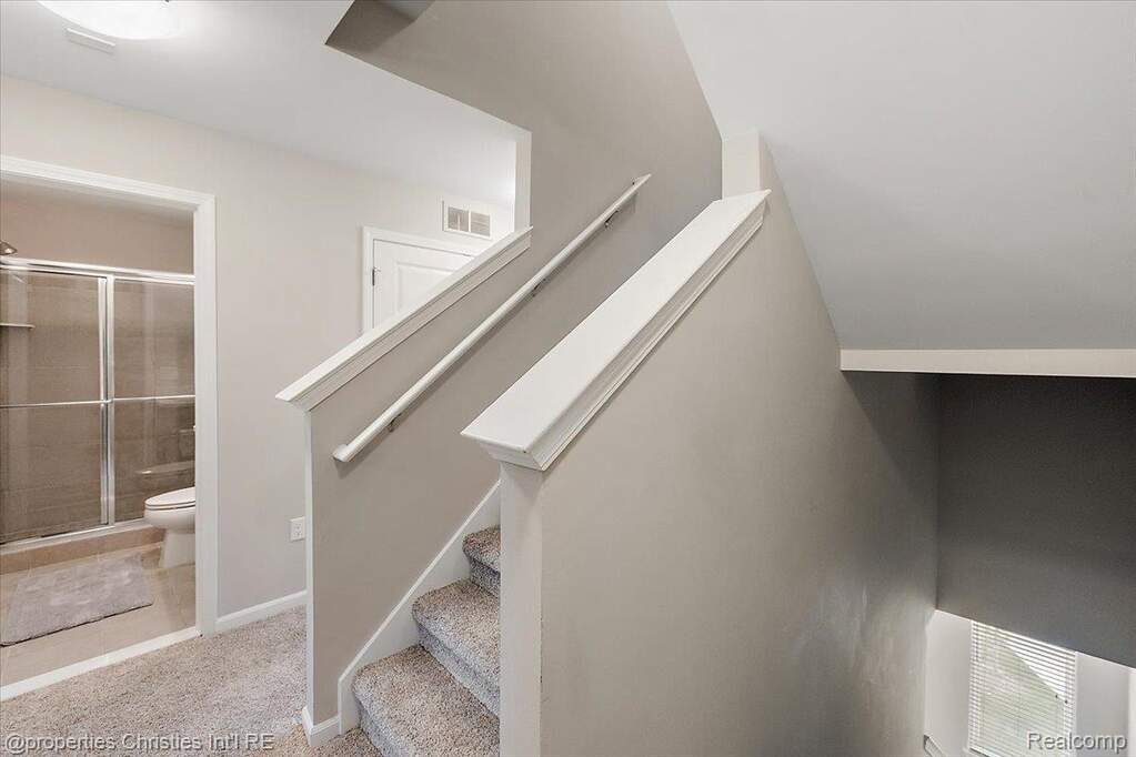 3 Bedroom Villa/Townhouse's Image 38