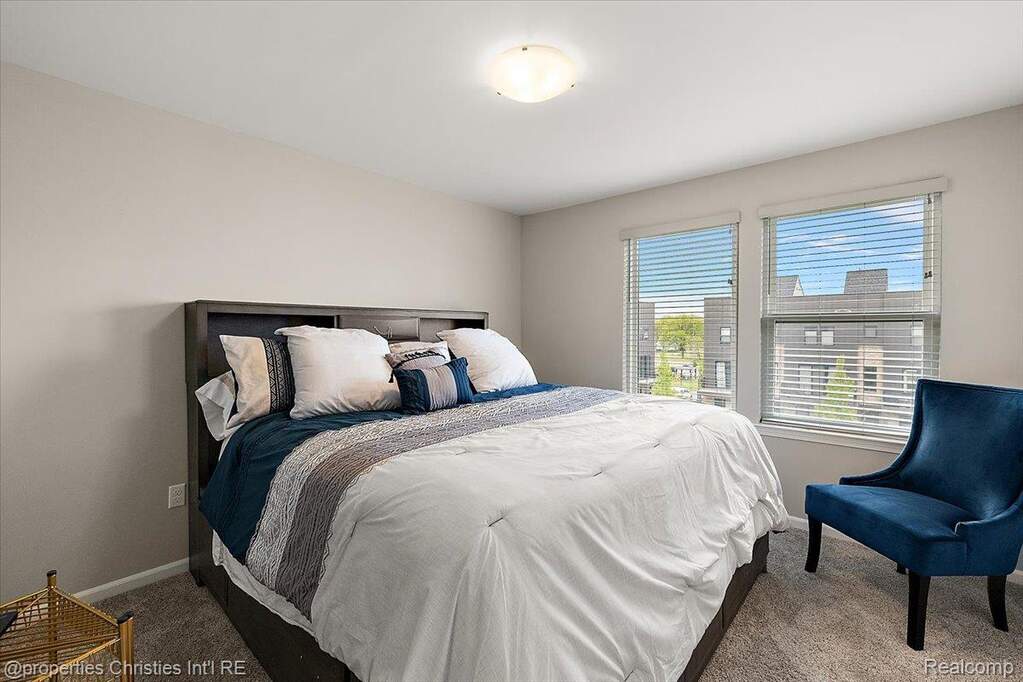 3 Bedroom Villa/Townhouse's Image 39