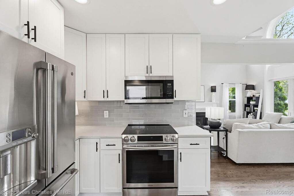 3 Bedroom Single Family Home/House's Image 15