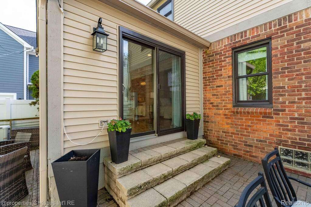 3 Bedroom Single Family Home/House's Image 44