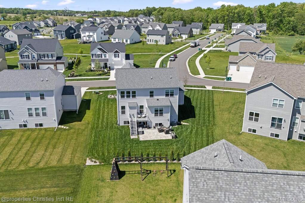 4 Bedroom Single Family Home/House's Image 37