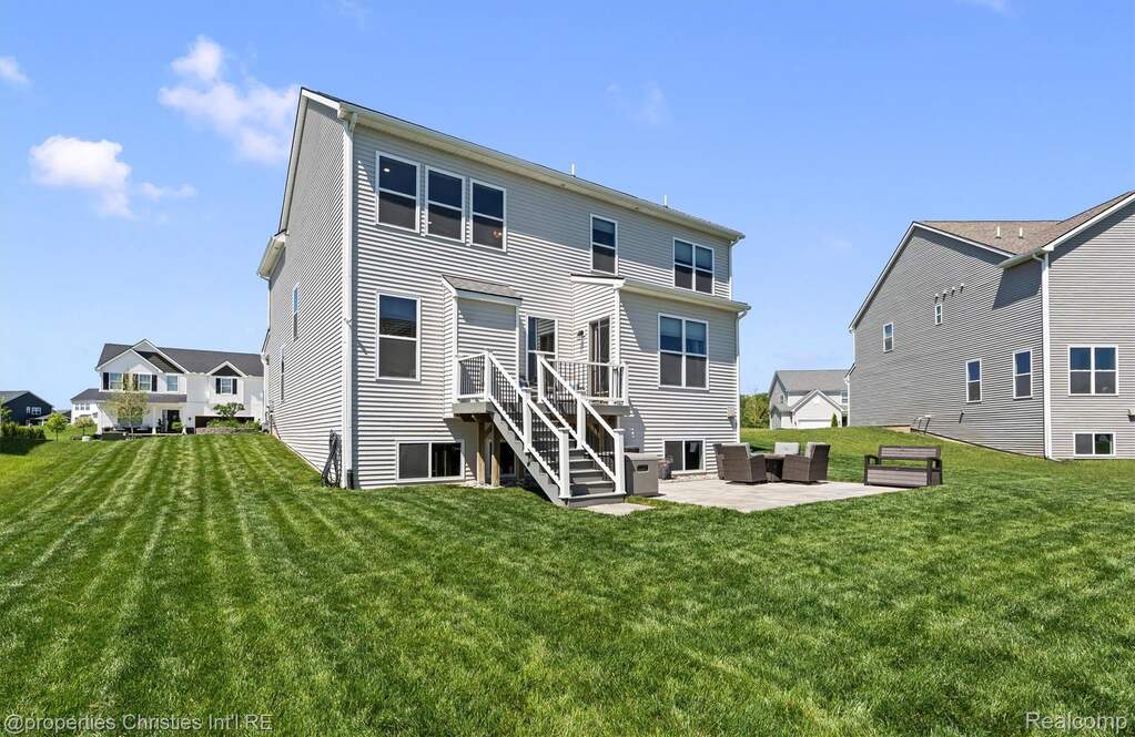 4 Bedroom Single Family Home/House's Image 43