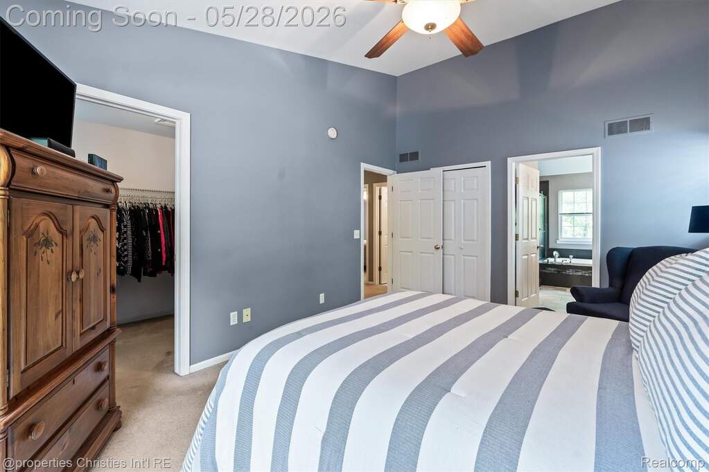 4 Bedroom Single Family Home/House's Image 17