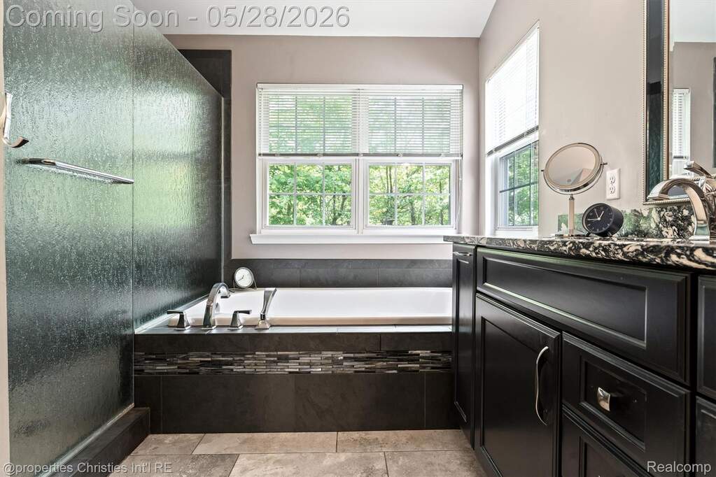 4 Bedroom Single Family Home/House's Image 19