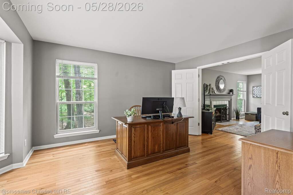 4 Bedroom Single Family Home/House's Image 28
