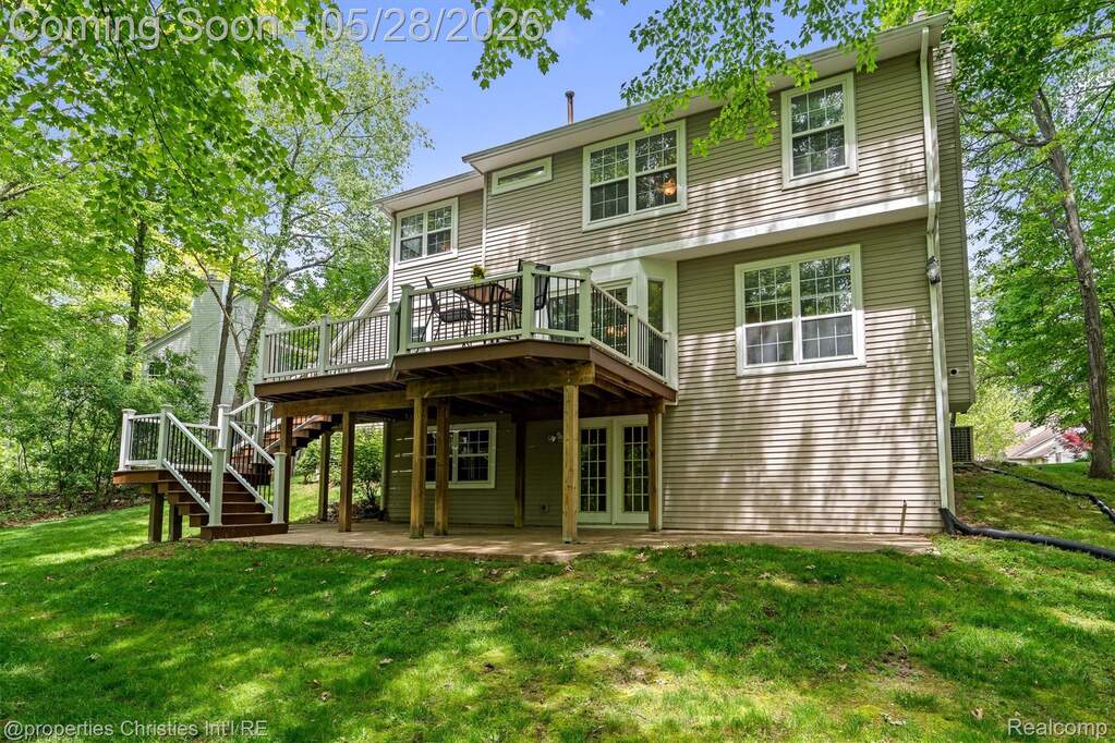4 Bedroom Single Family Home/House's Image 32
