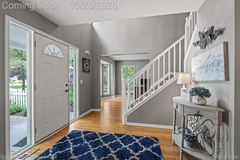 4 Bedroom Single Family Home/House's Image 3