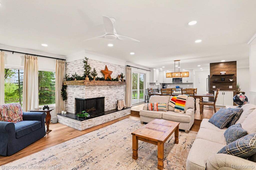 3 Bedroom Single Family Home/House's Image 7