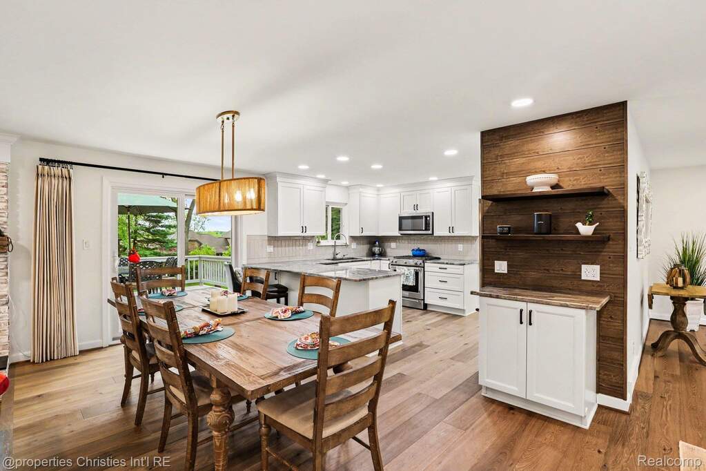 3 Bedroom Single Family Home/House's Image 11