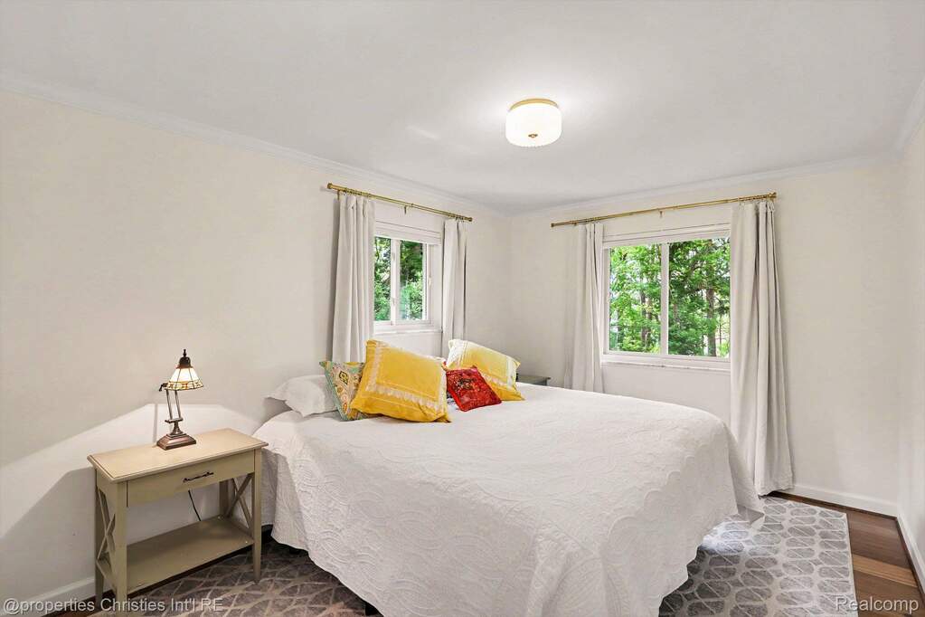 3 Bedroom Single Family Home/House's Image 15
