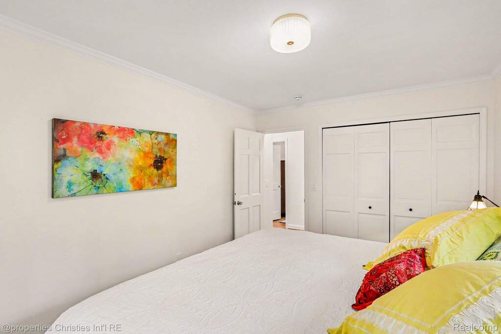 3 Bedroom Single Family Home/House's Image 16