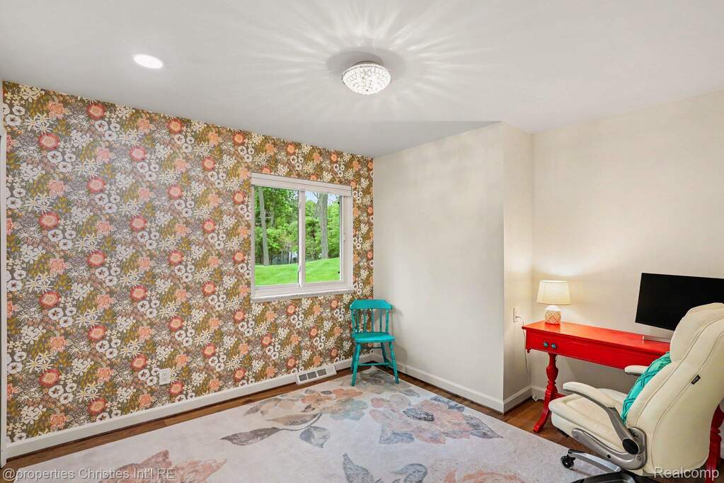 3 Bedroom Single Family Home/House's Image 19