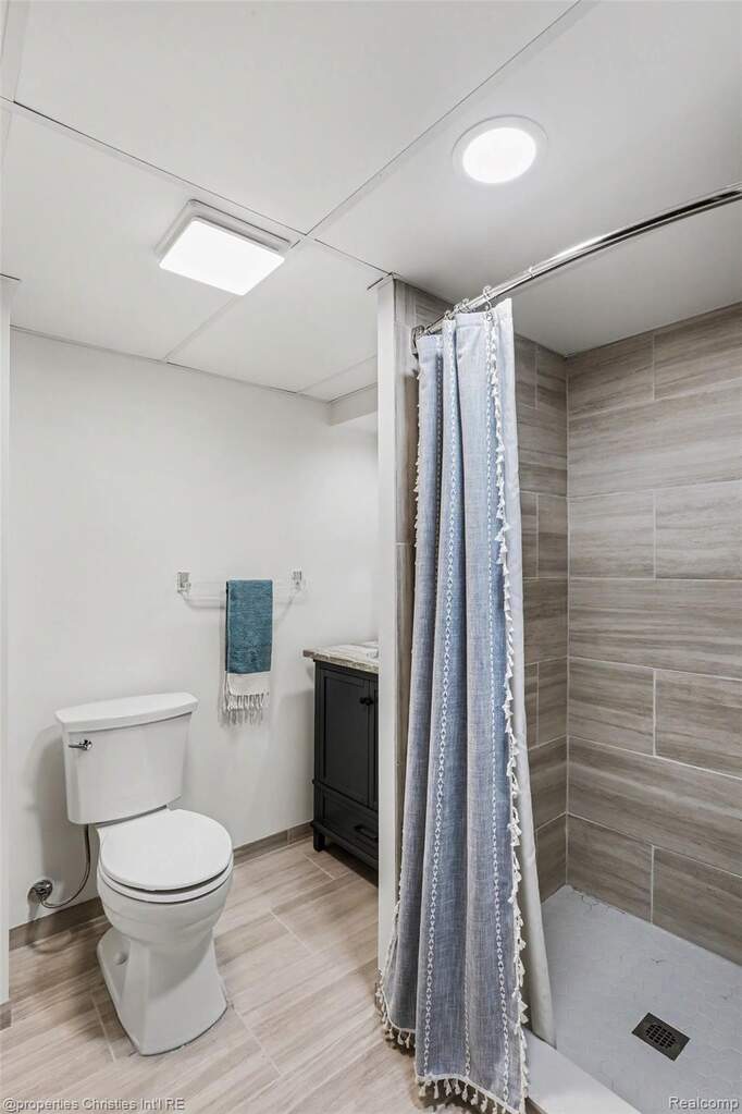 3 Bedroom Single Family Home/House's Image 22