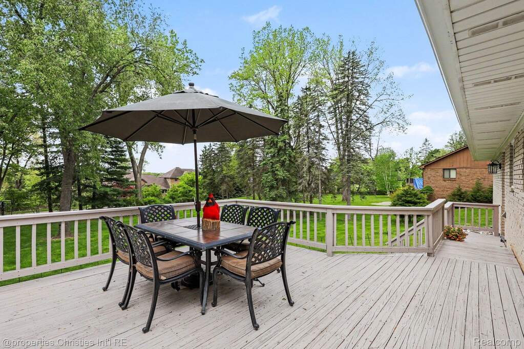 3 Bedroom Single Family Home/House's Image 29