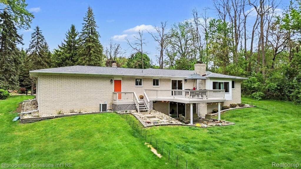 3 Bedroom Single Family Home/House's Image 34