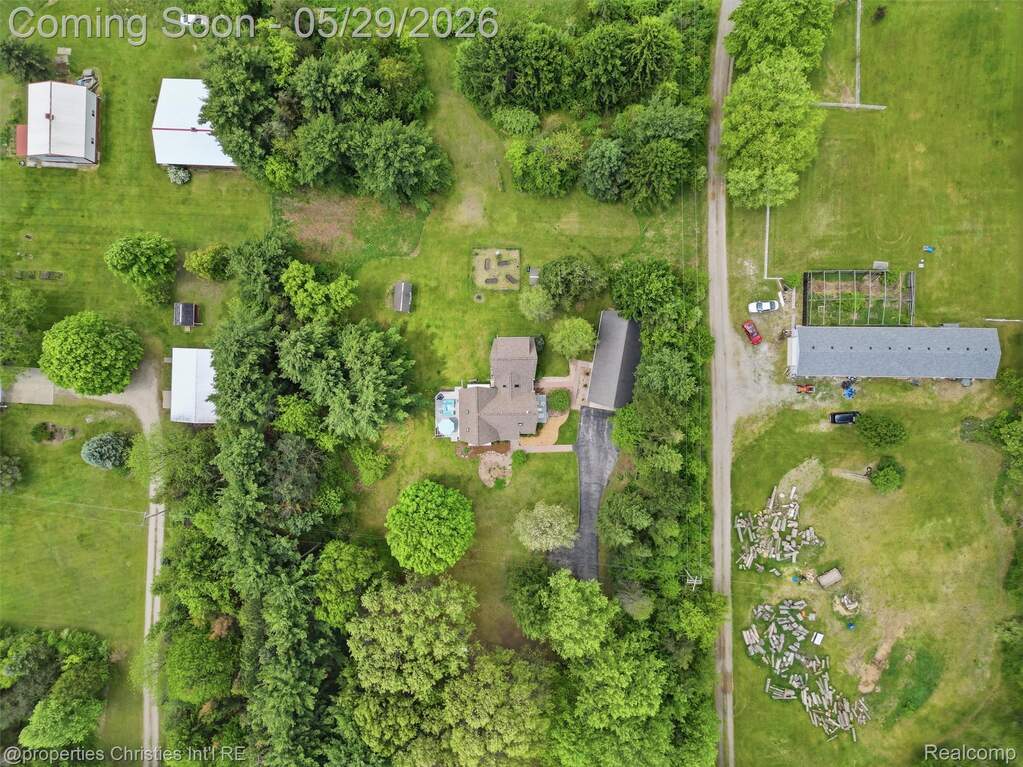 5 Bedroom Single Family Home/House's Image 35