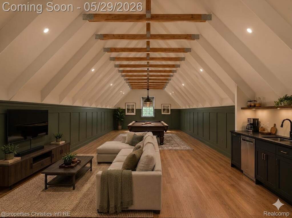 5 Bedroom Single Family Home/House's Image 50