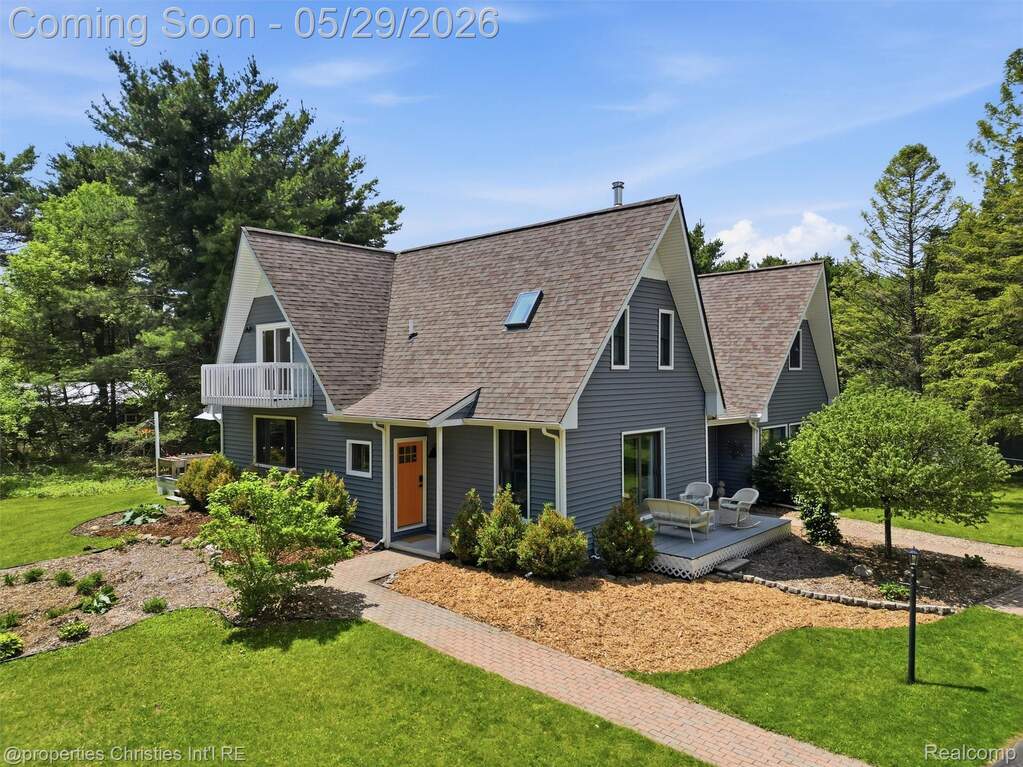 5 Bedroom Single Family Home/House's Image 58