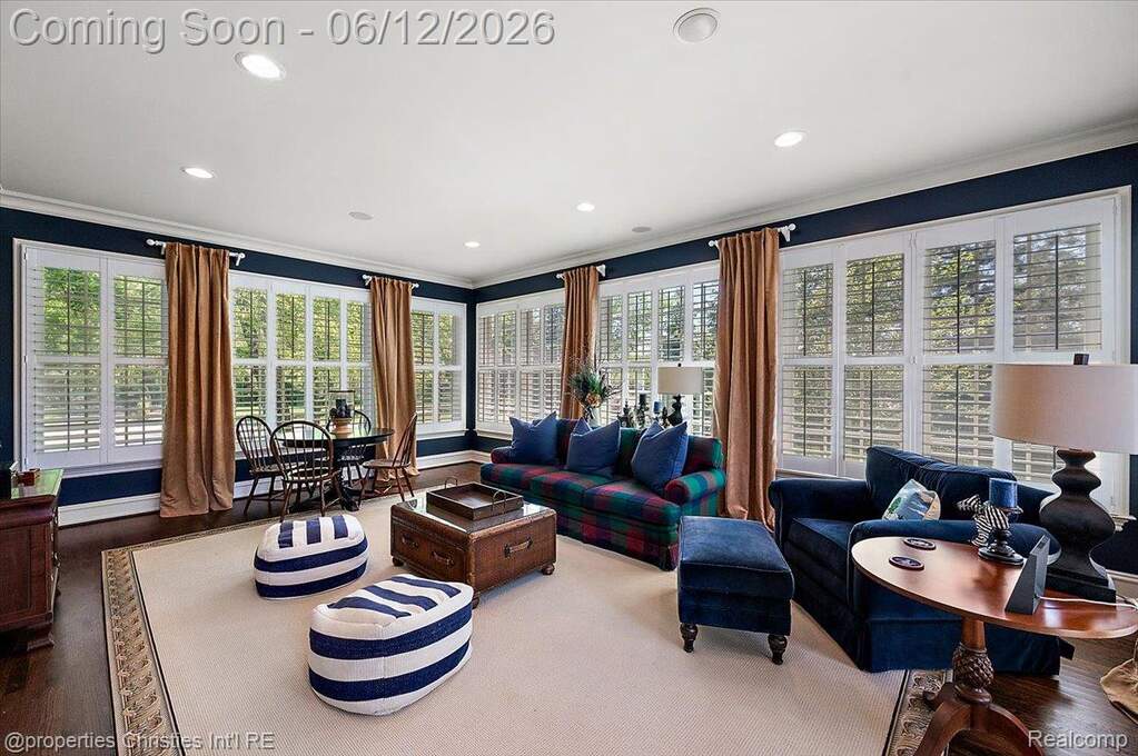 4 Bedroom Single Family Home/House's Image 13