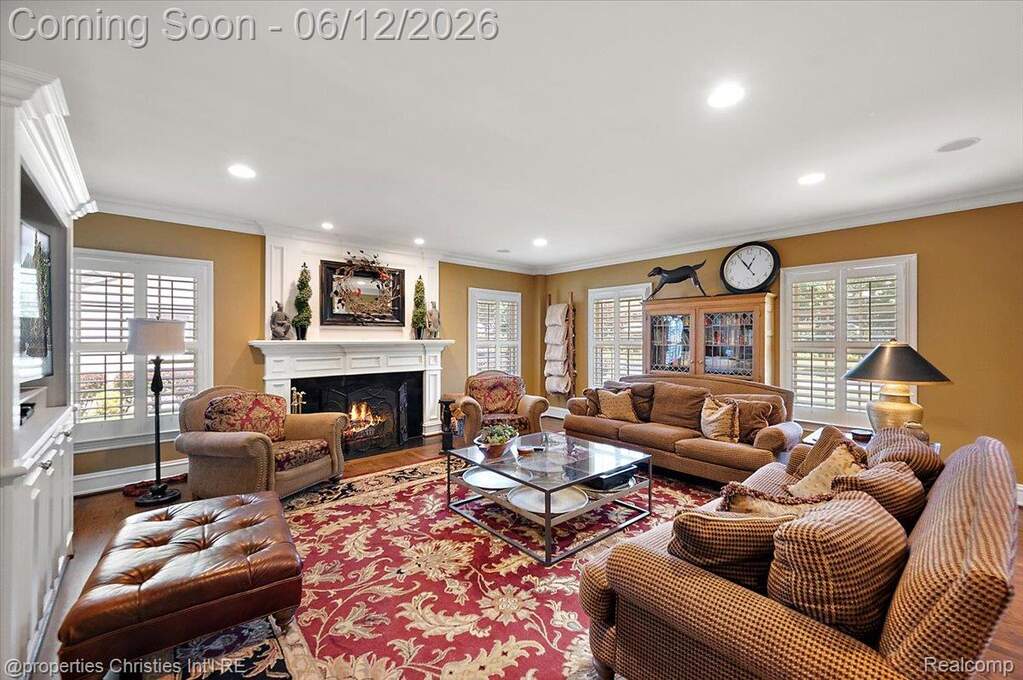4 Bedroom Single Family Home/House's Image 27