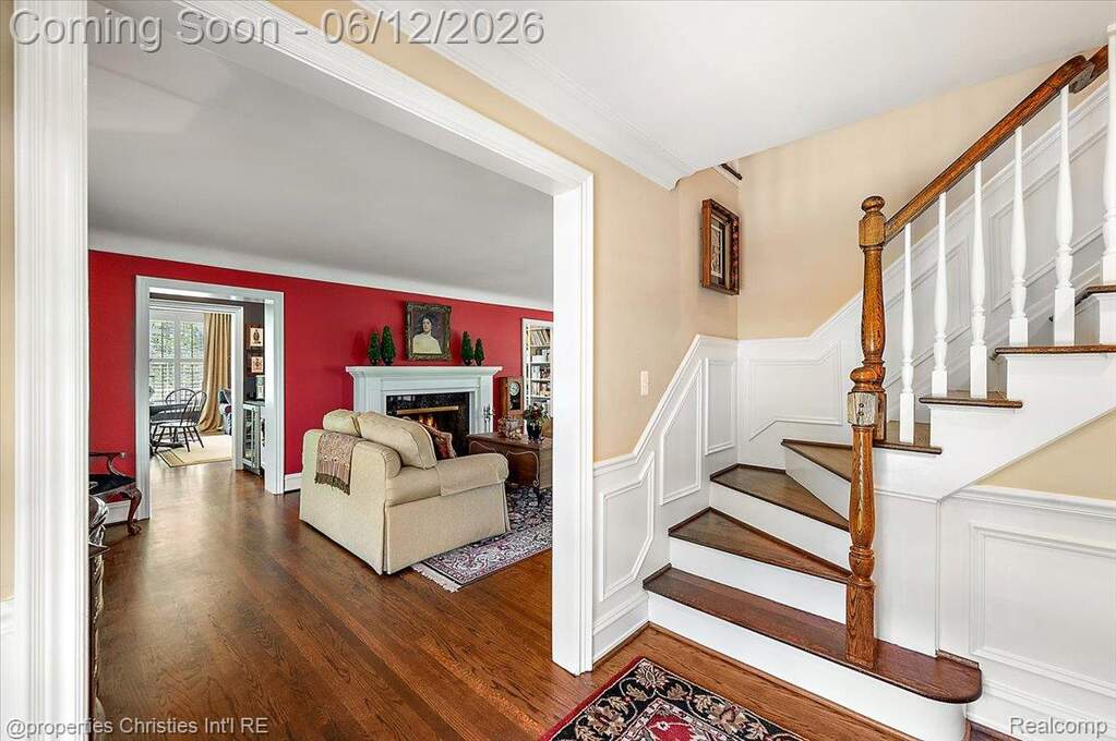 28-135 S Clifton Rd-37.jpg