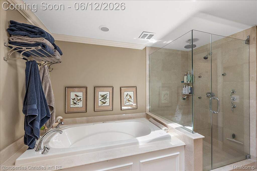 4 Bedroom Single Family Home/House's Image 37