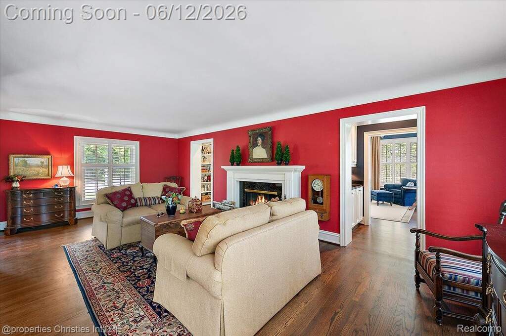 4 Bedroom Single Family Home/House's Image 6
