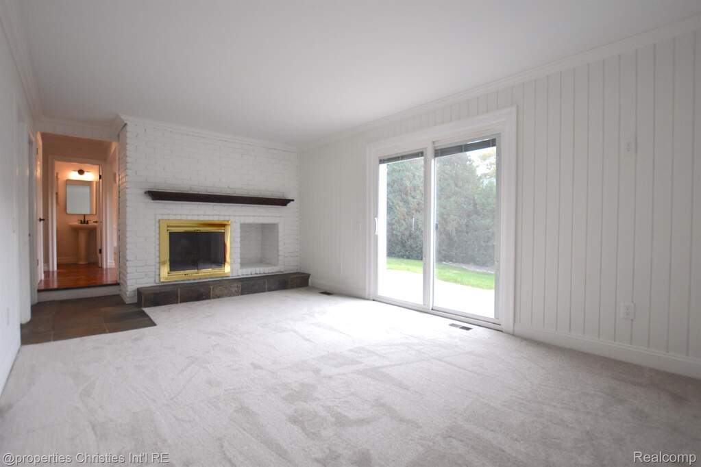 4 Bedroom Single Family Home/House's Image 16