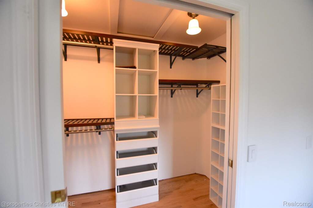 4 Bedroom Single Family Home/House's Image 26