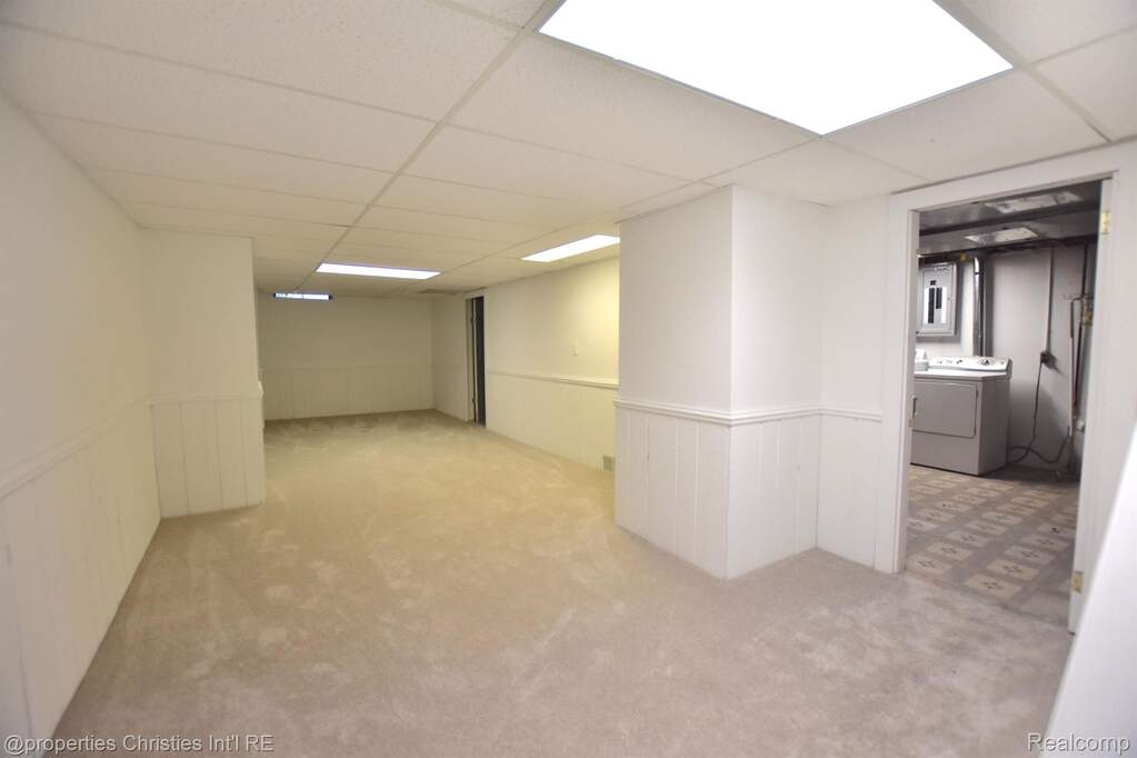 4 Bedroom Single Family Home/House's Image 31