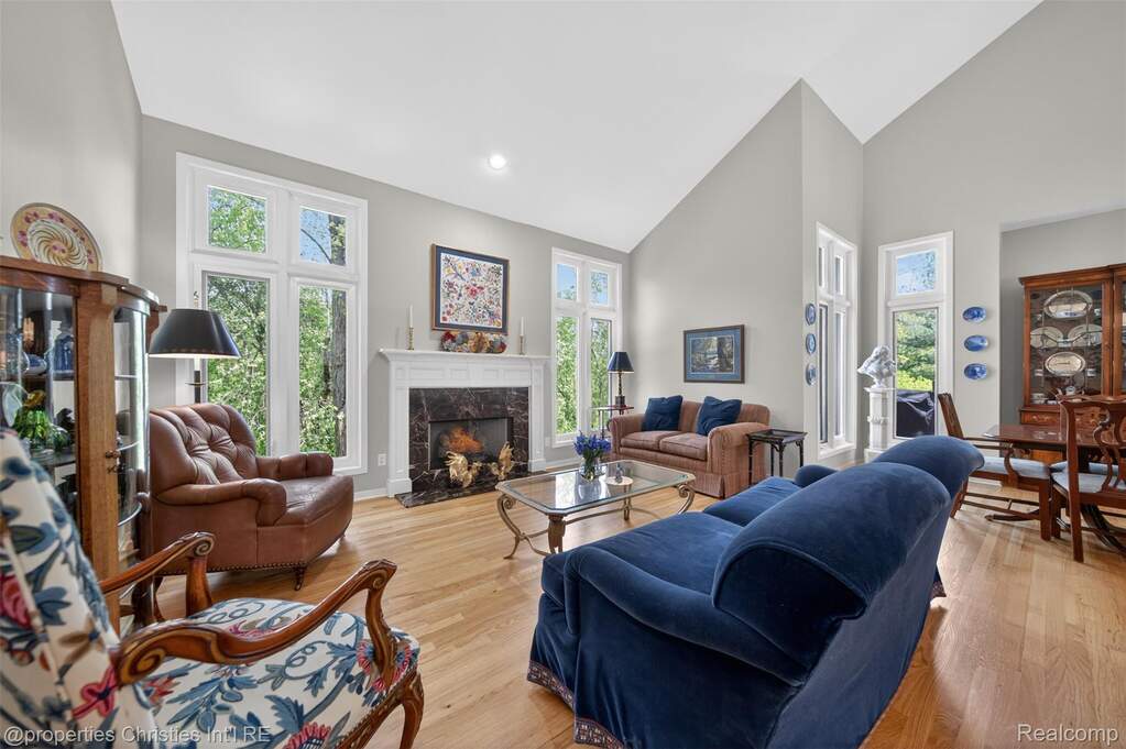2 Bedroom Apartment/Flat's Image 8