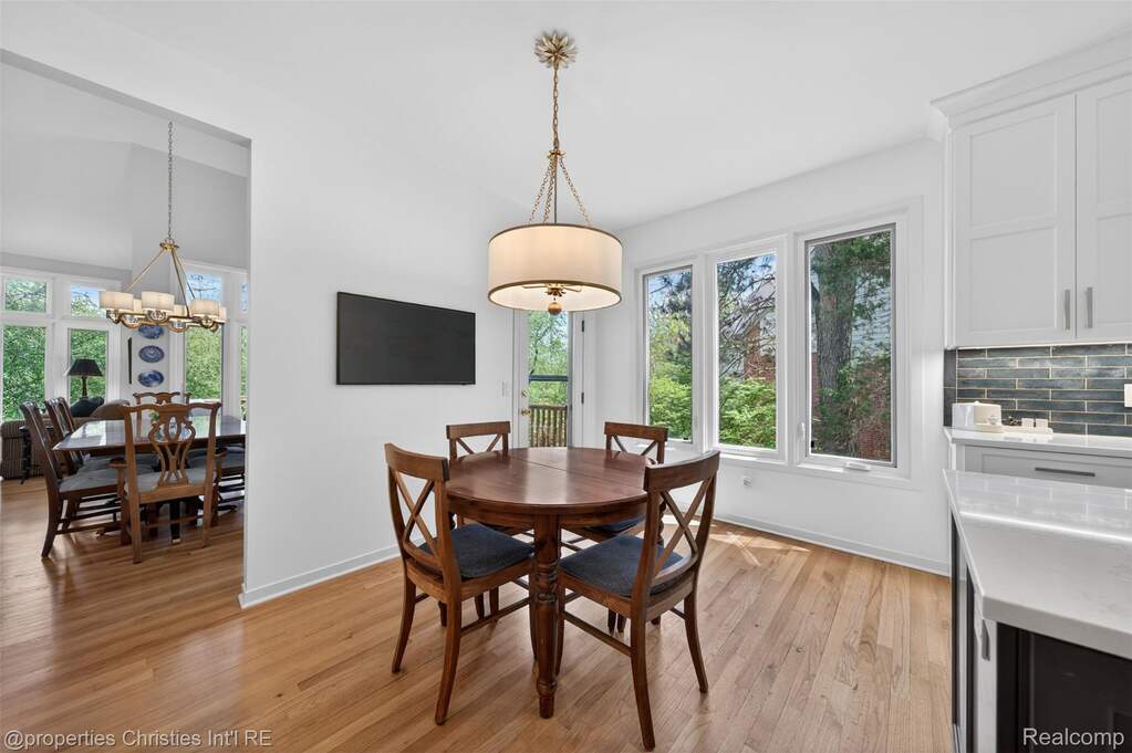 2 Bedroom Apartment/Flat's Image 11