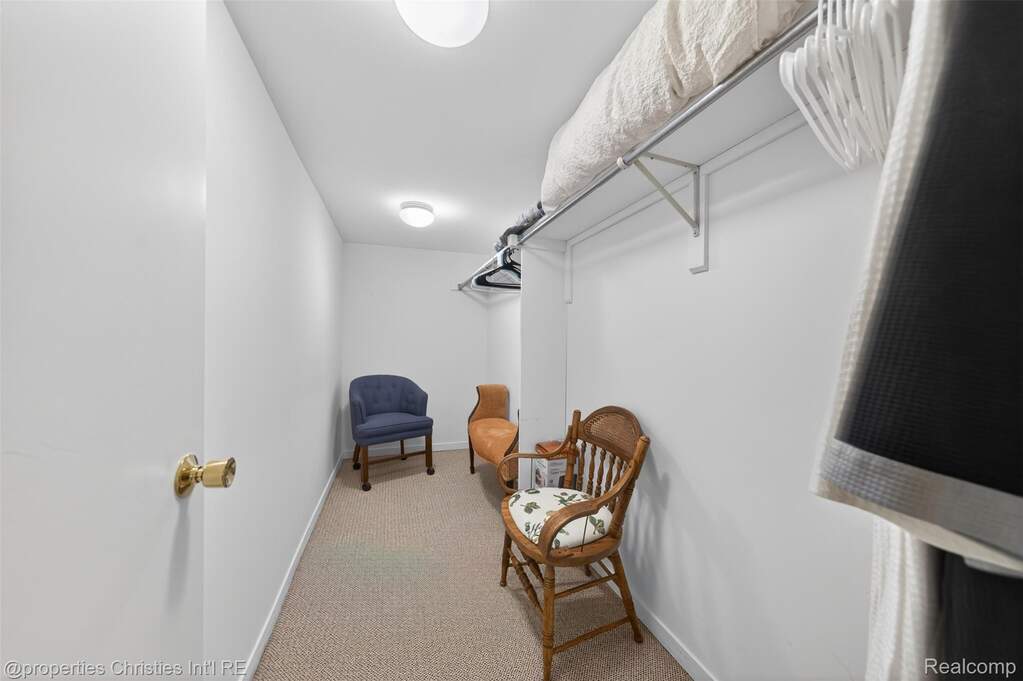 2 Bedroom Apartment/Flat's Image 34
