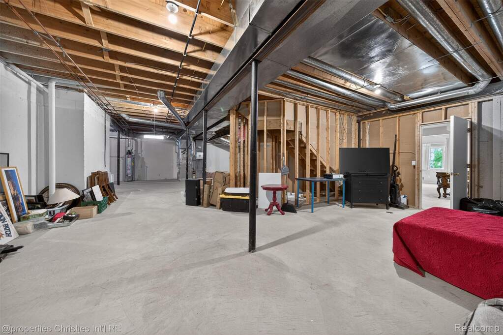 2 Bedroom Apartment/Flat's Image 36