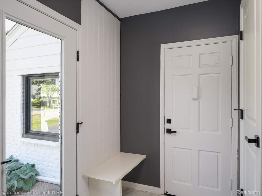 4 Bedroom Single Family Home/House's Image 18