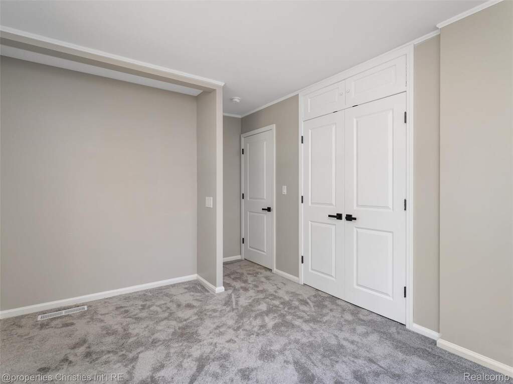4 Bedroom Single Family Home/House's Image 22