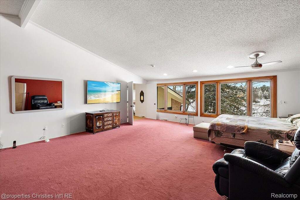 3 Bedroom Single Family Home/House's Image 13