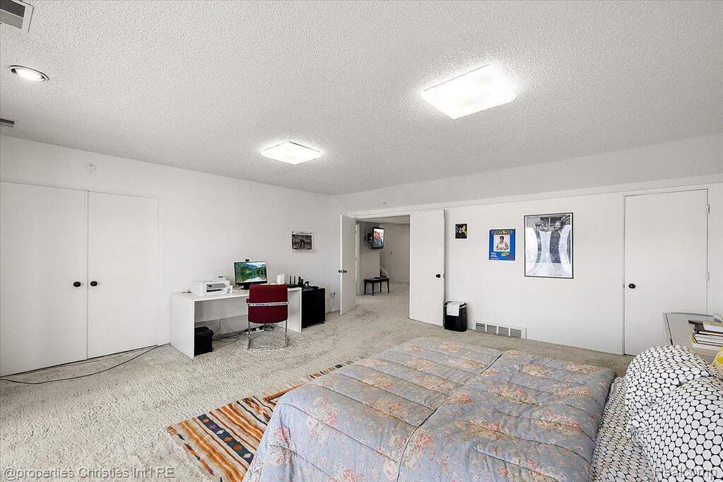 3 Bedroom Single Family Home/House's Image 21