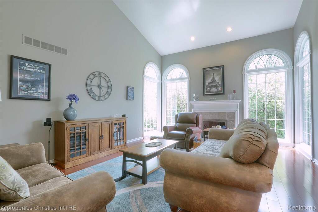 3 Bedroom Apartment/Flat's Image 7