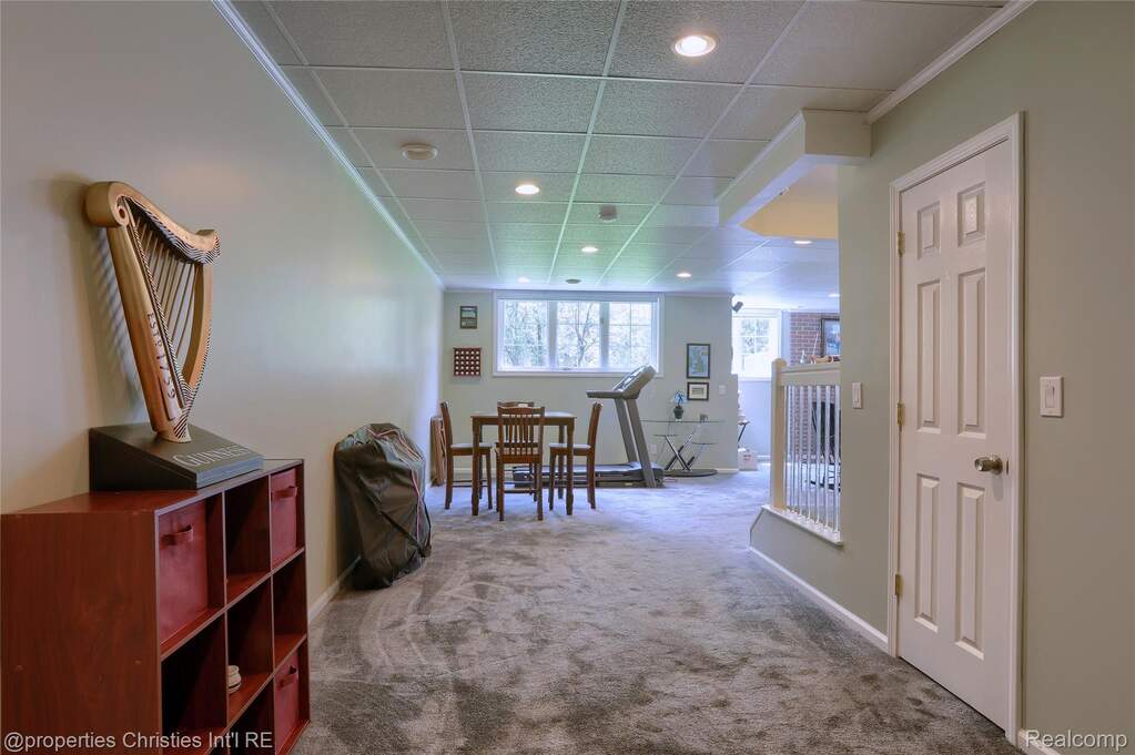 3 Bedroom Apartment/Flat's Image 35