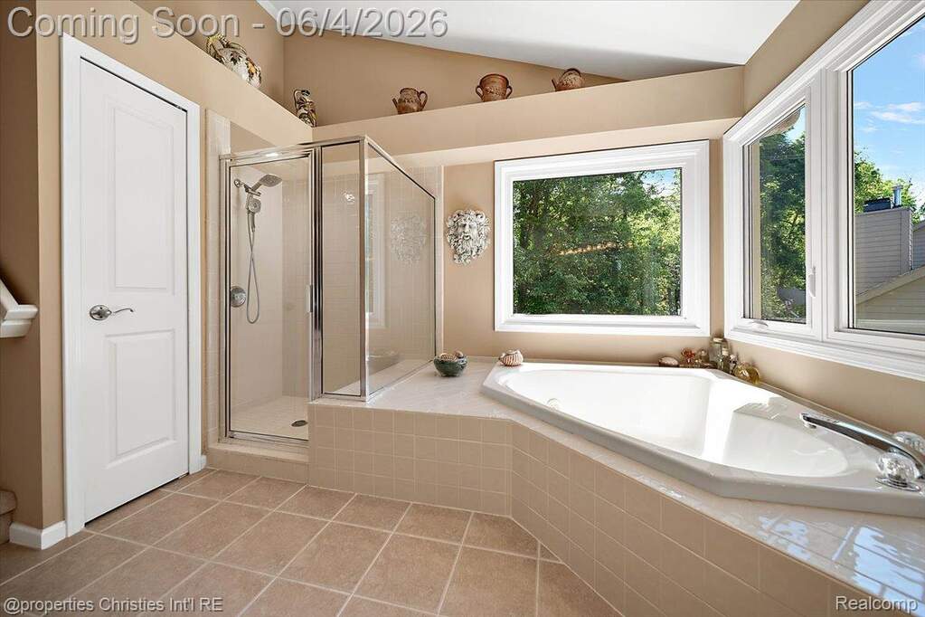 3 Bedroom Single Family Home/House's Image 25