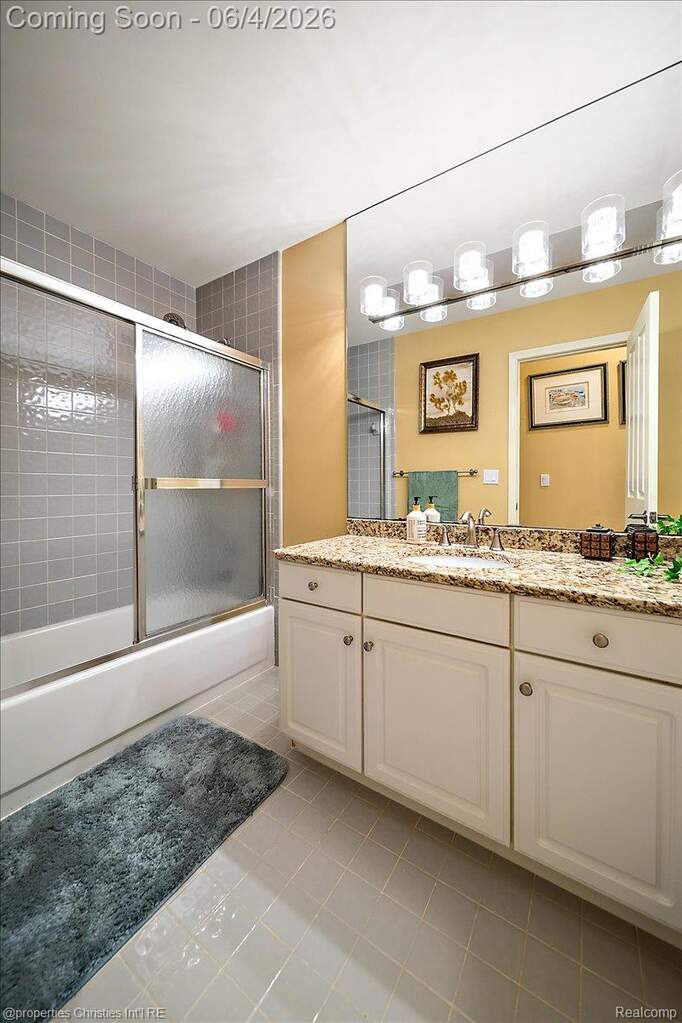 3 Bedroom Single Family Home/House's Image 33