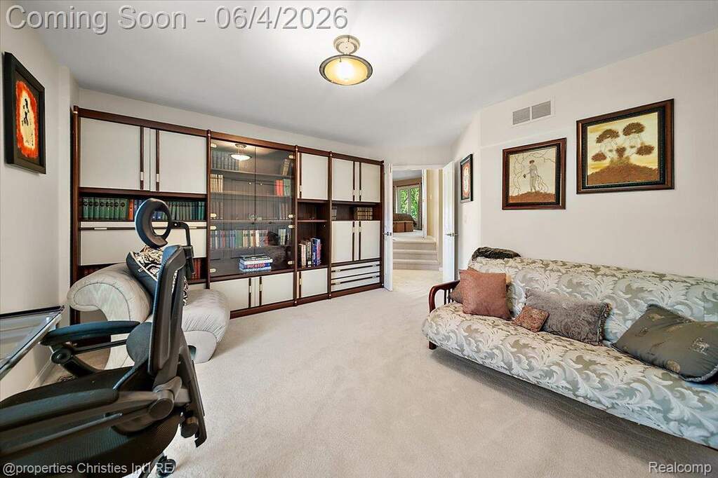3 Bedroom Single Family Home/House's Image 38