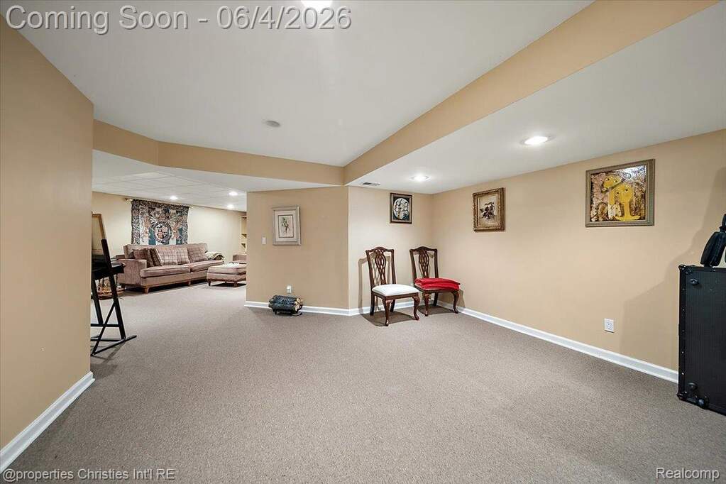 3 Bedroom Single Family Home/House's Image 41