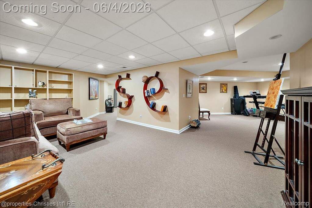 3 Bedroom Single Family Home/House's Image 44