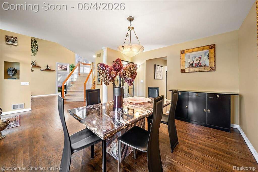 3 Bedroom Single Family Home/House's Image 6