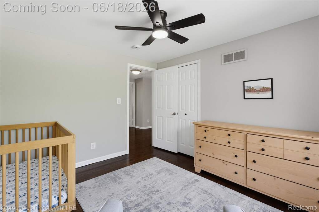 4 Bedroom Single Family Home/House's Image 23