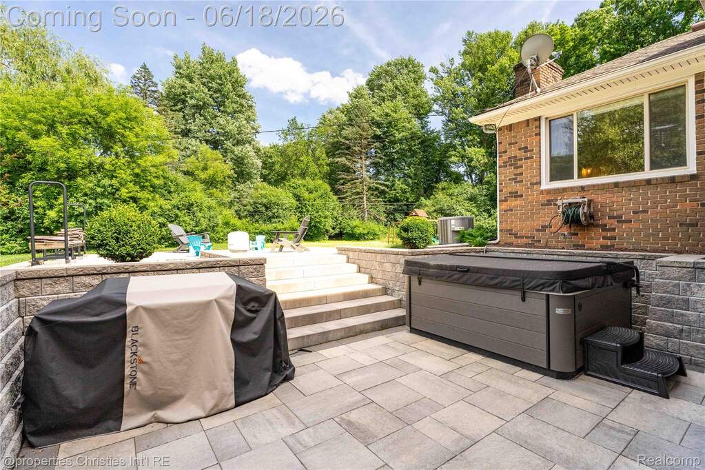 4 Bedroom Single Family Home/House's Image 37