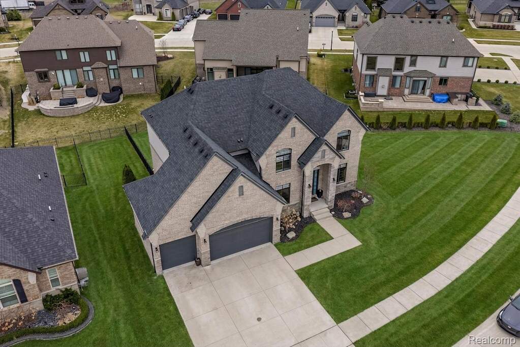 4 Bedroom Single Family Home/House's Image 50