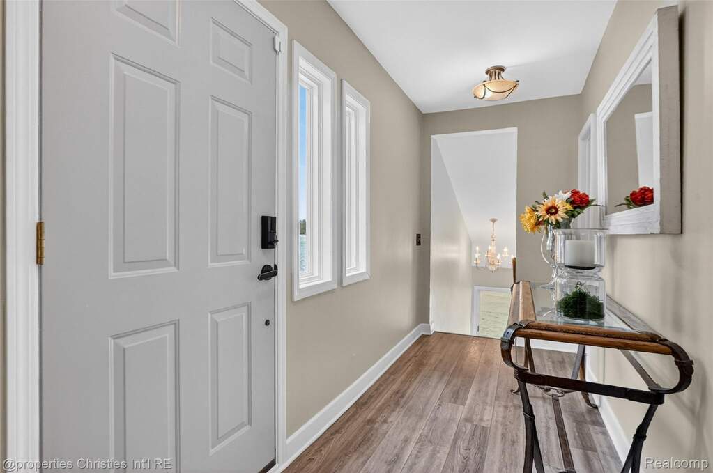 4 Bedroom Single Family Home/House's Image 13